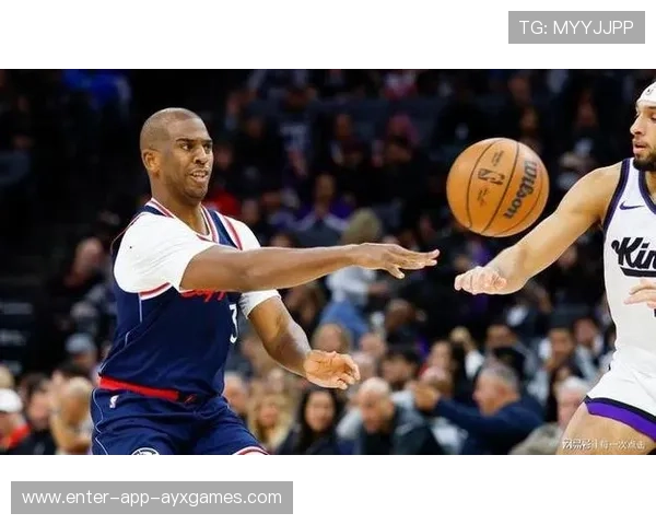 快船替补三分手连续命中锁定胜局 快船替补三分手连续命中锁定胜局