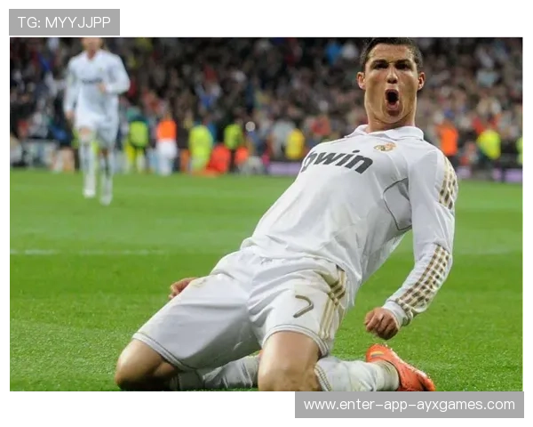 多特布兰特精彩任意球再现出色技术，领跑足坛风潮