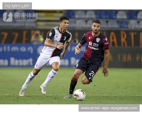 尤文图斯通过短传渗透与边路突入并举,前场更具侵略性 尤文图斯通过短传渗透与边路突入并举,前场更具侵略性