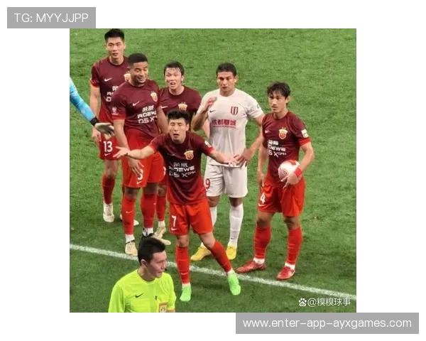 中超争冠四强同分进入乱战:豪门逐鹿,谁能笑到最后? 中超争冠四强同分进入乱战:豪门逐鹿,谁能笑到最后?